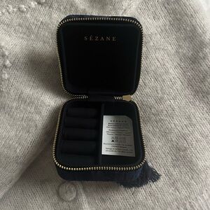 SÉZANE Embossed Velvet Jewelry Case in Navy Blue